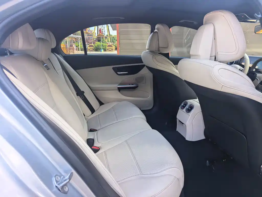 Mercedes-Benz C-Class 2022 — фото 12