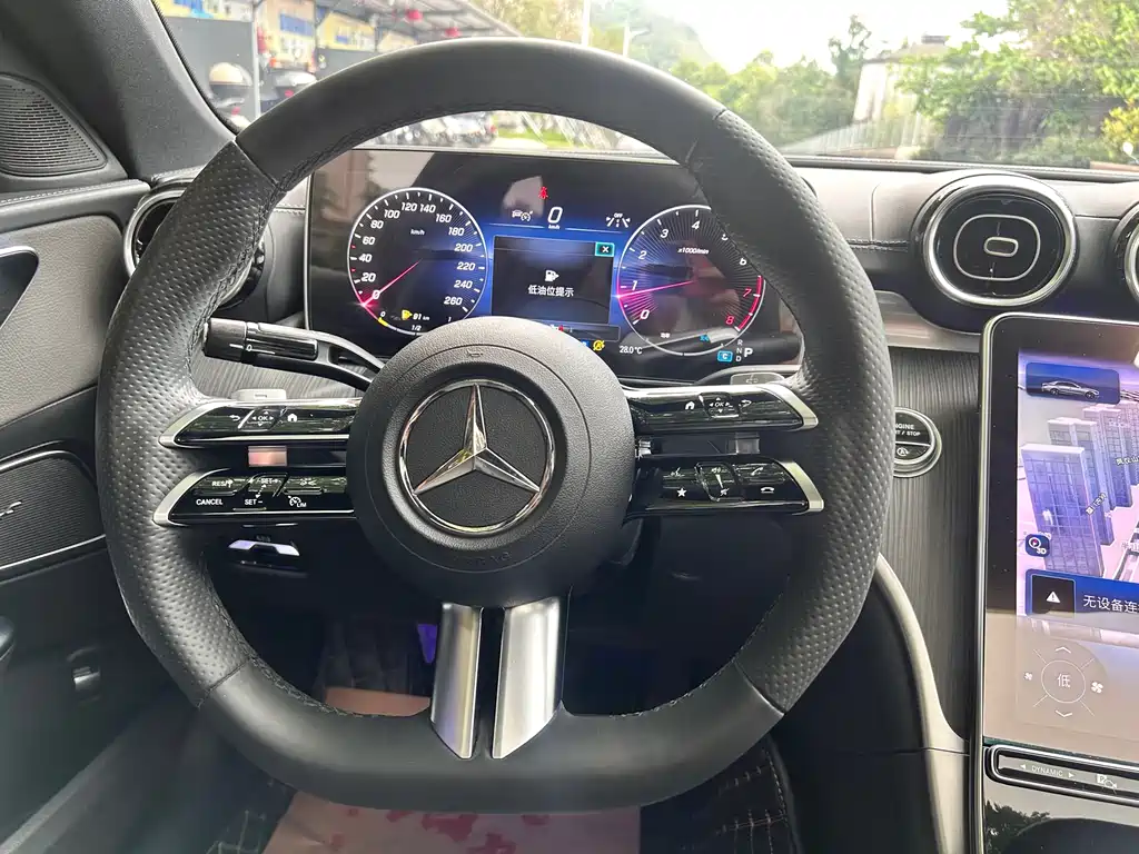 Mercedes-Benz C-Class 2023 — фото 16