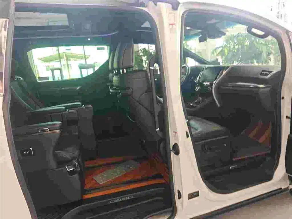 Toyota Vellfire 2020 — фото 9