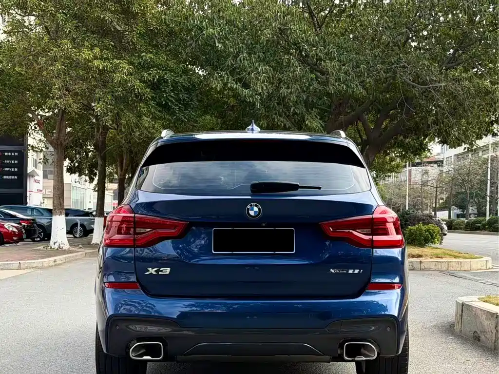 BMW X3 2018 — фото 9
