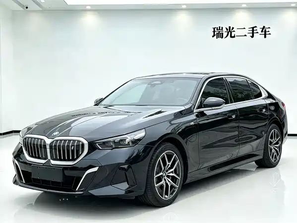 BMW i5 2024