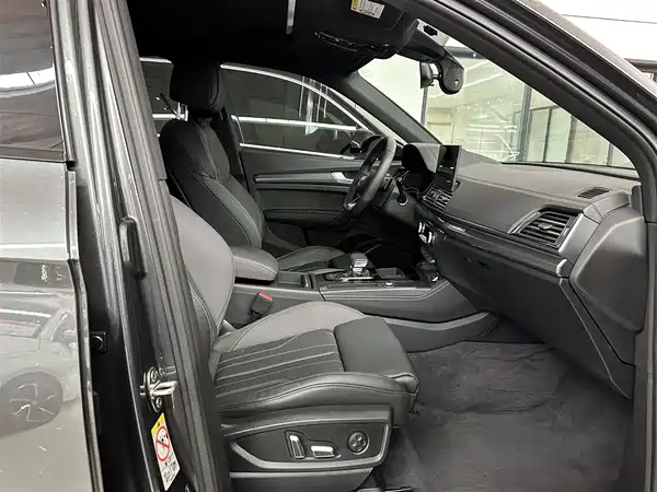 Audi Q5L 2024