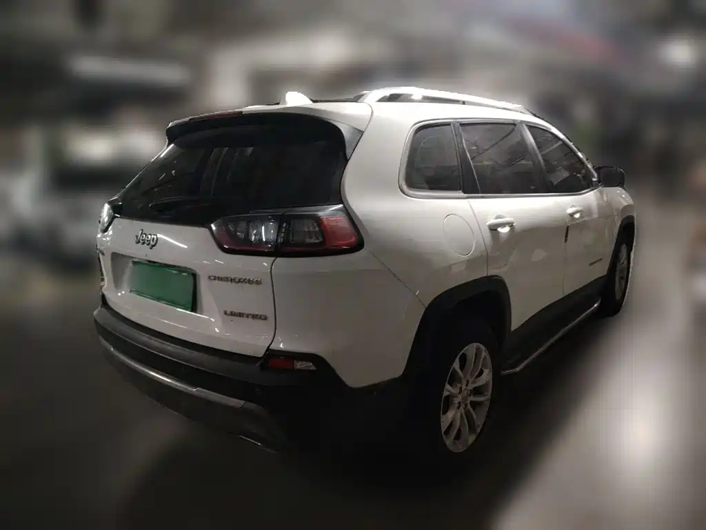Jeep Cherokee 2019 — фото 5