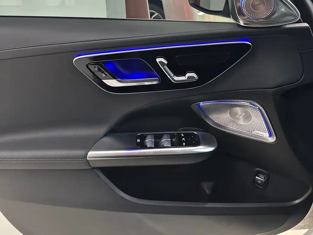 Mercedes-Benz C-Class 2022 — фото 18