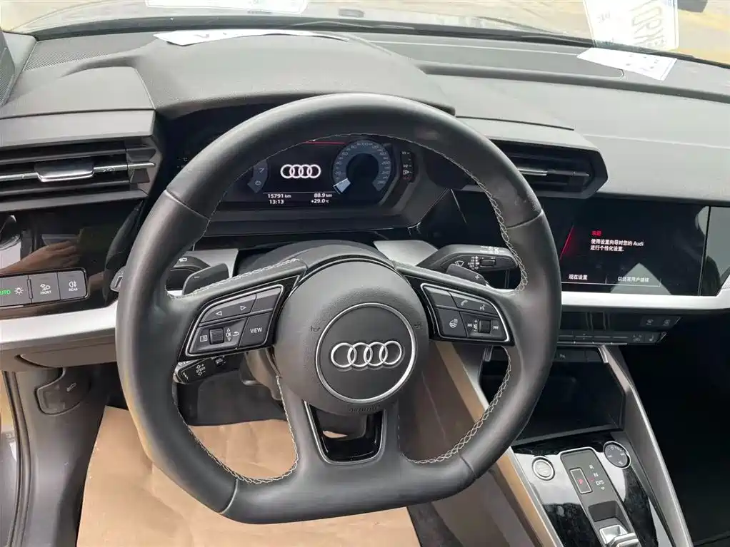 Audi A3 2023 — фото 8