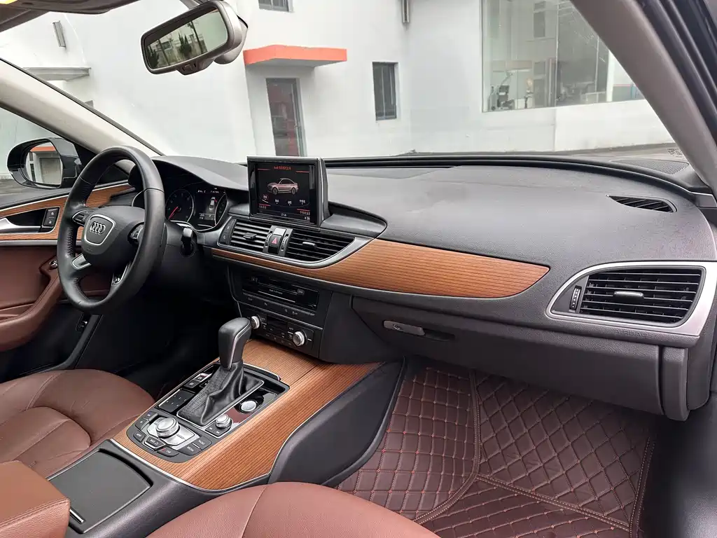 Audi A6L 2018 — фото 28