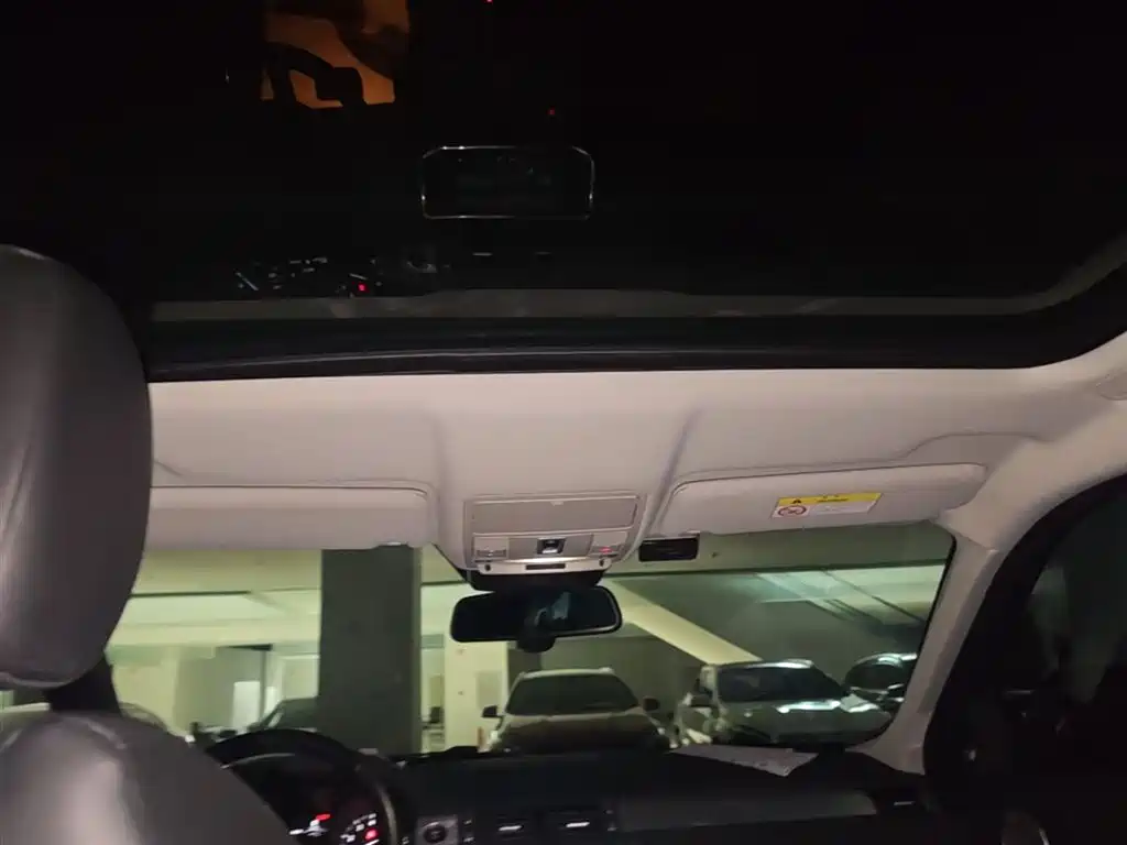 Land Rover Evoque 2018 — фото 18