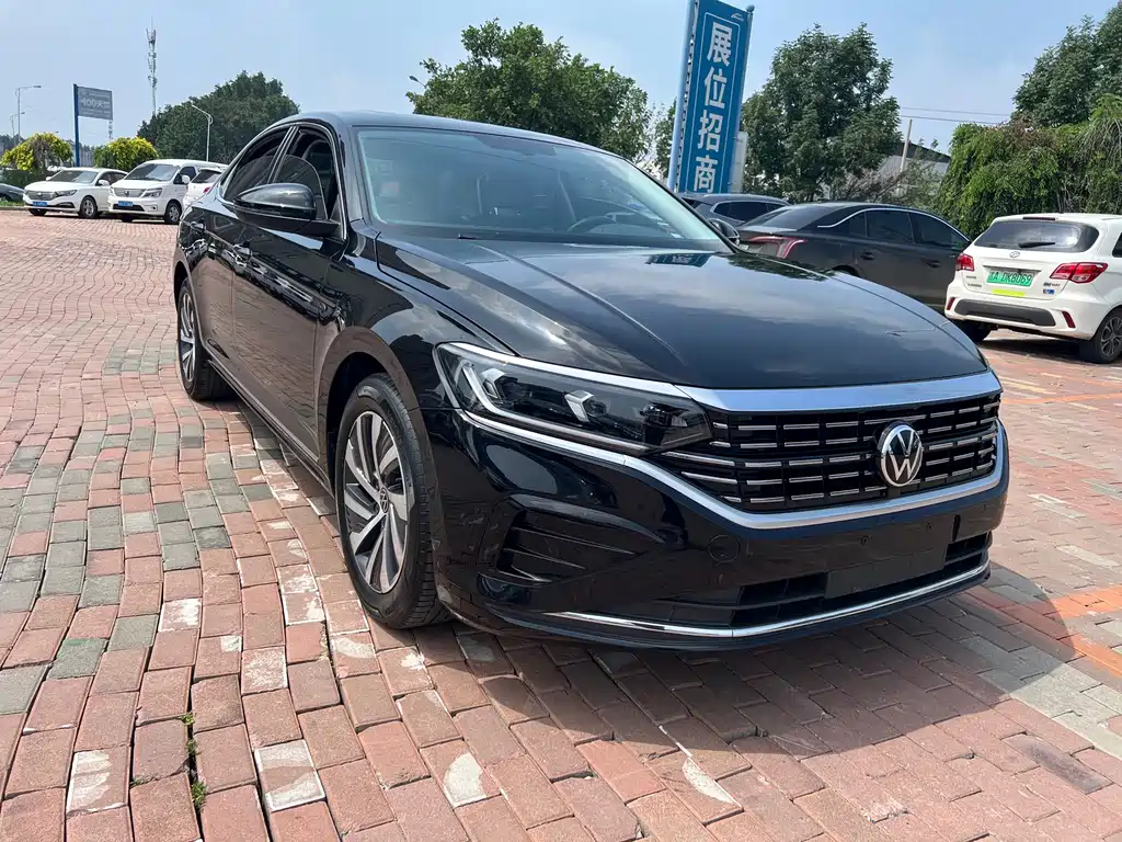 Volkswagen Passat 2022