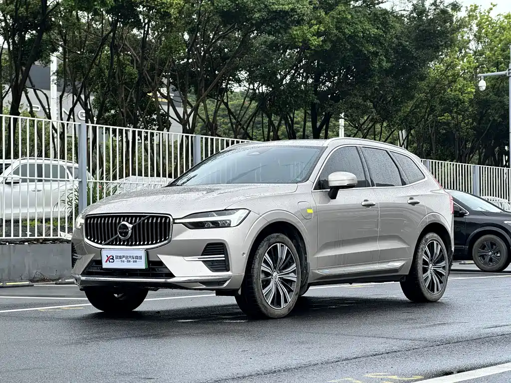 Volvo XC60 PHEV 2024