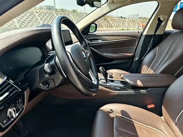 BMW 5 Series 2020