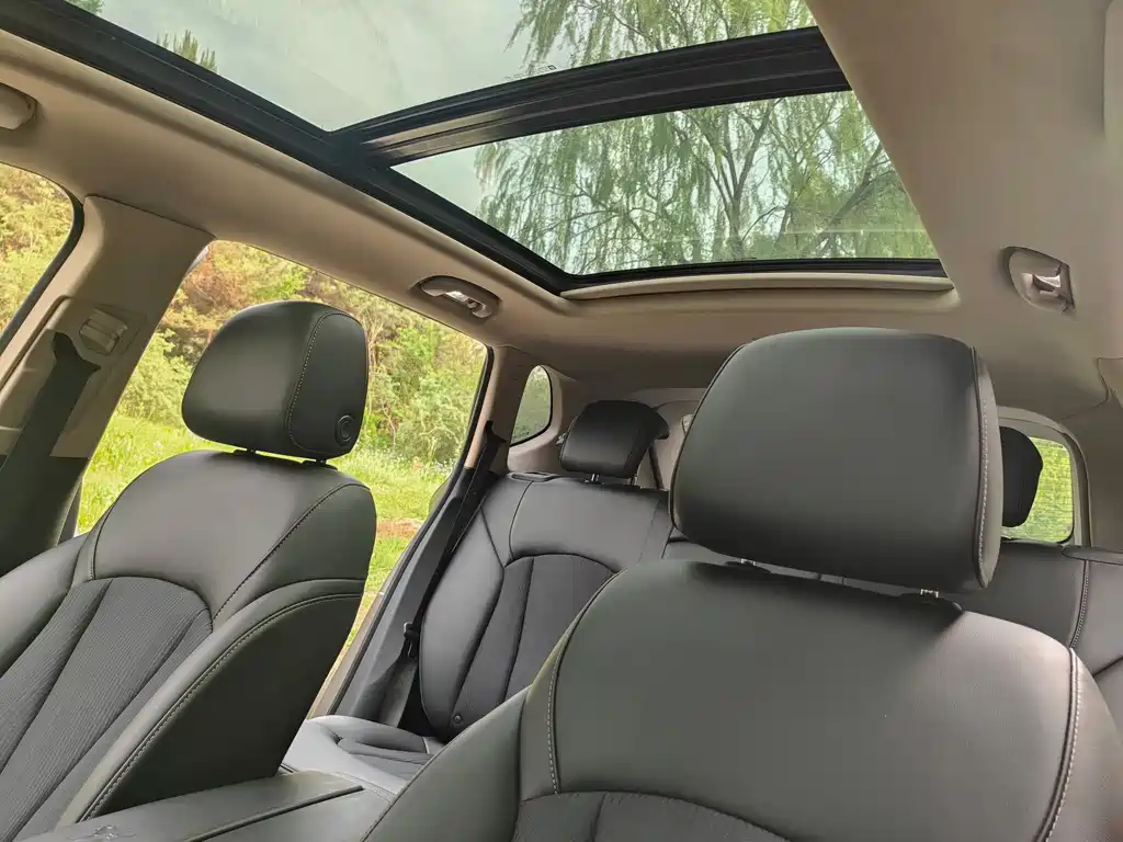 Buick Envision Plus 2016 — фото 9