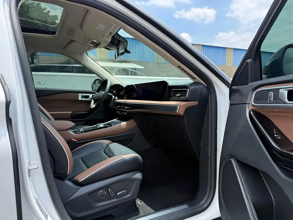 Ford Explorer 2023 — фото 12