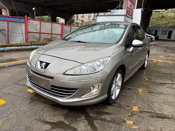 Peugeot 408 2011