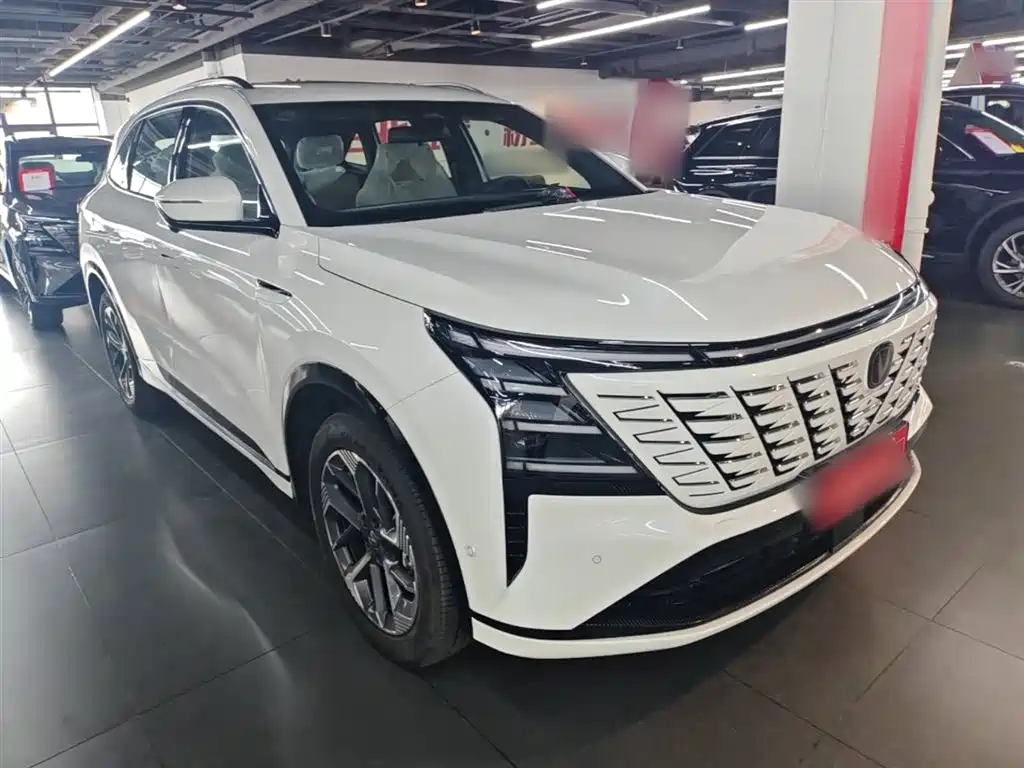 Changan CS75 PLUS 2026 — фото 4