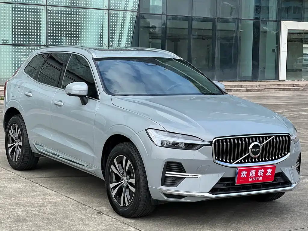 Volvo XC60 2024 — фото 3