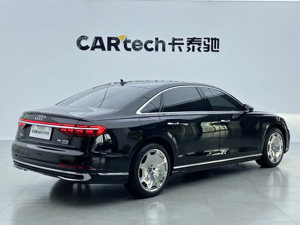 Audi A8 2023 — фото 3