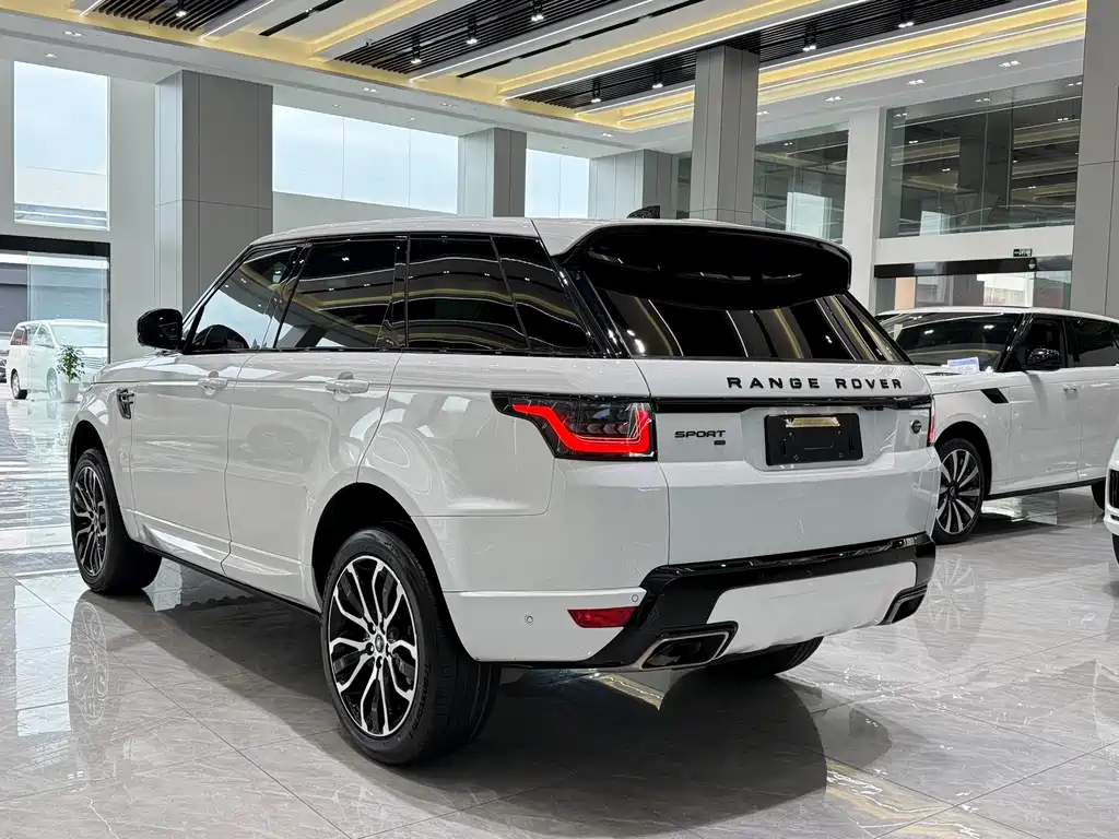 Land Rover Sport 2022 — фото 7