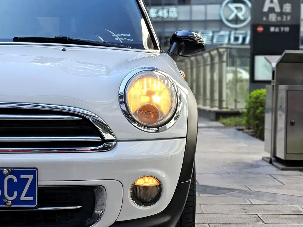 MINI Clubman 2012 — фото 21
