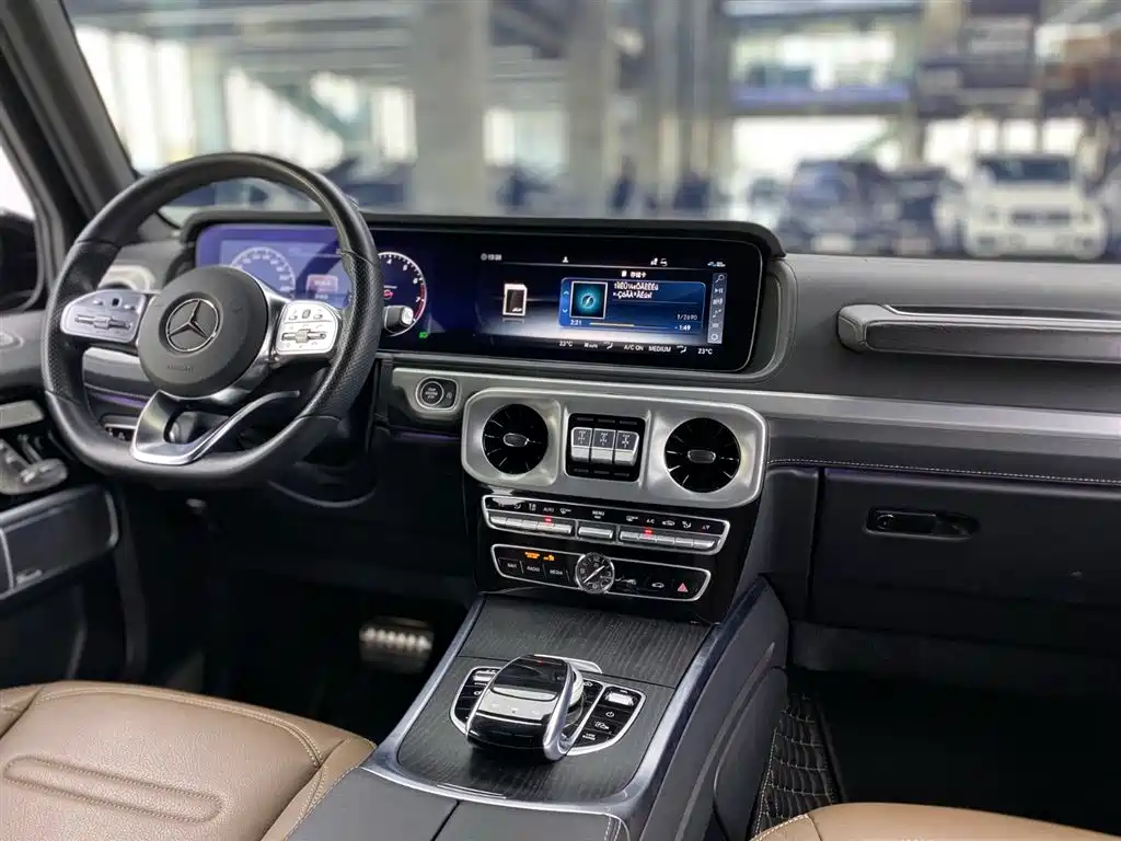 Mercedes-Benz G-Class 2022 — фото 12