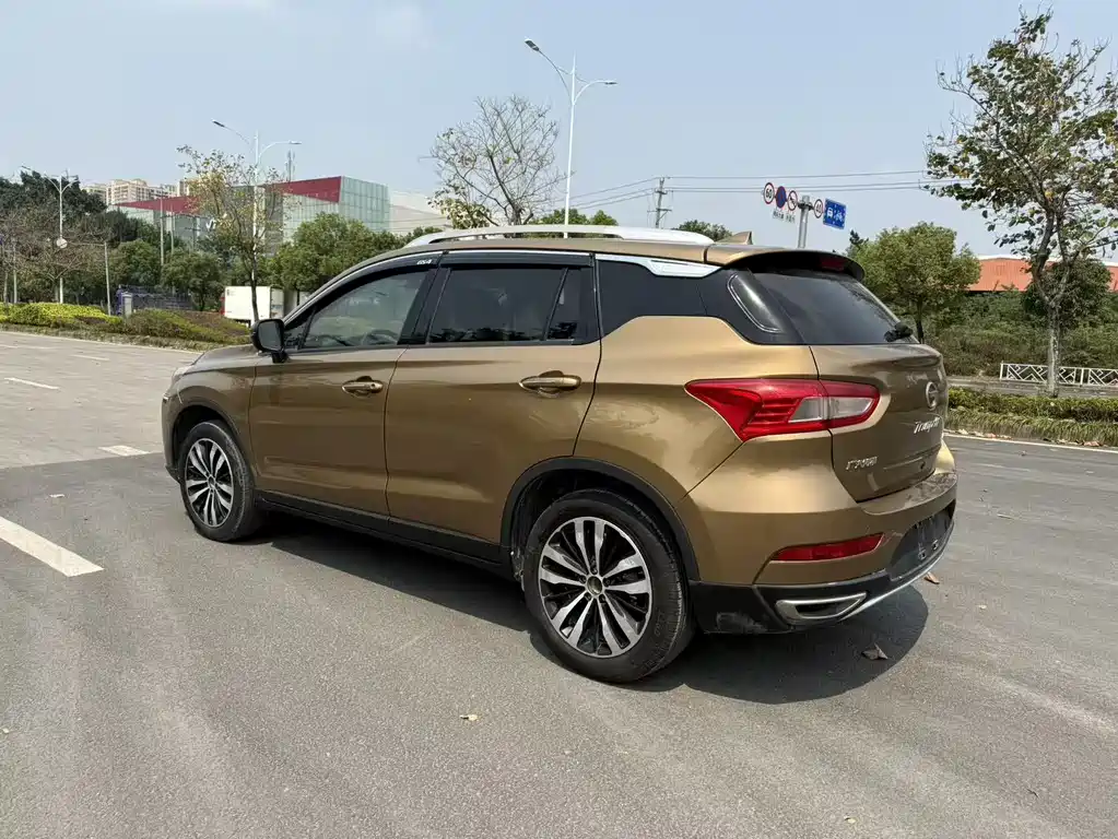 GAC Motor Trumpchi GS4 2017 — фото 4
