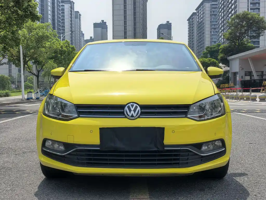Volkswagen Polo 2015 — фото 3