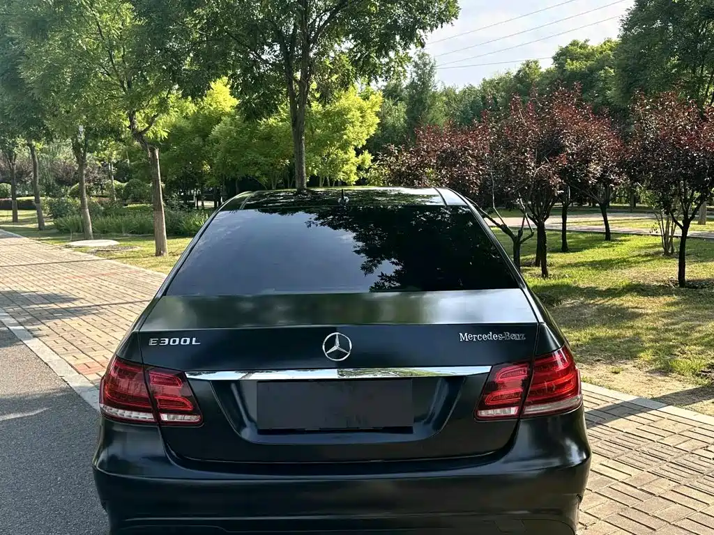 Mercedes-Benz E-Class 2014
