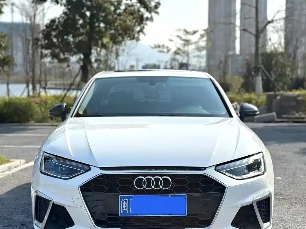 Audi A4L 2021 — фото 2