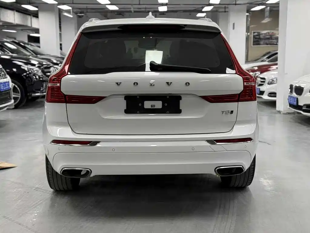 Volvo XC60 2019 — фото 15