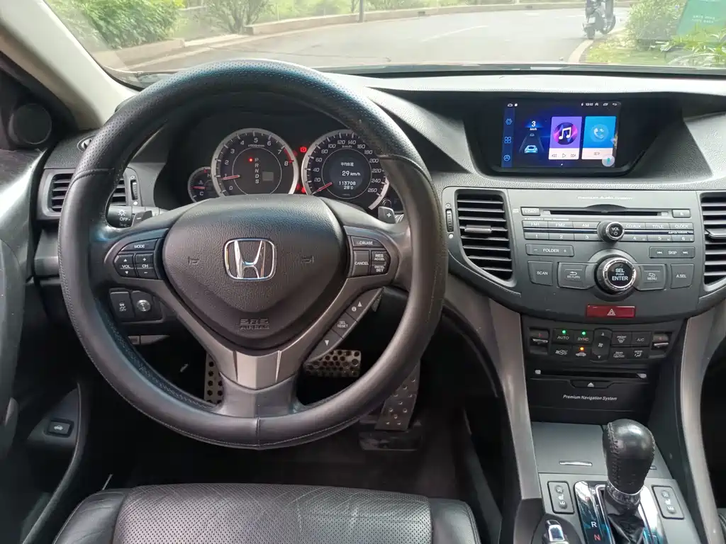 Honda Spirior 2014 — фото 15