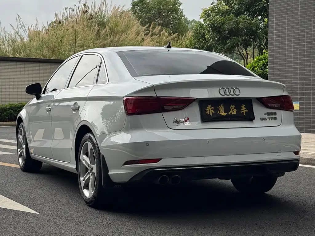 Audi A3 2019 — фото 3