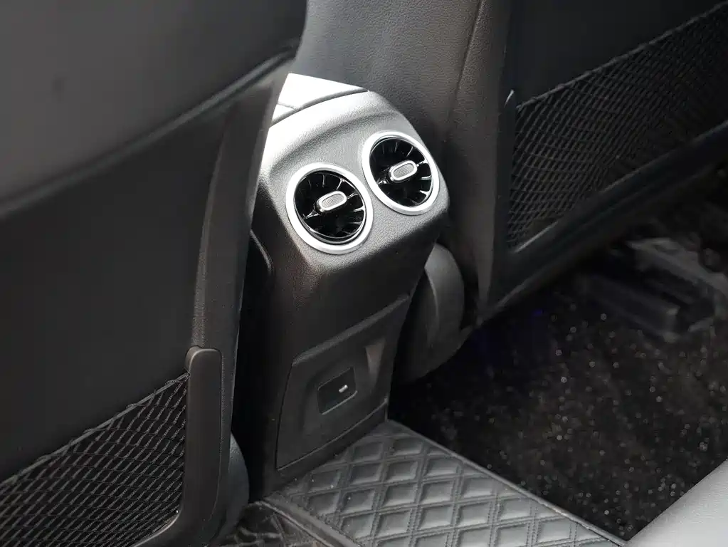 Mercedes-Benz A-Class 2023 — фото 9