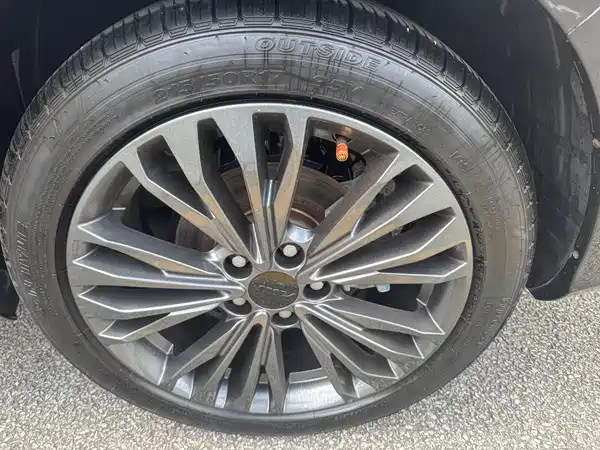Dongfeng Yixuan MAX 2021