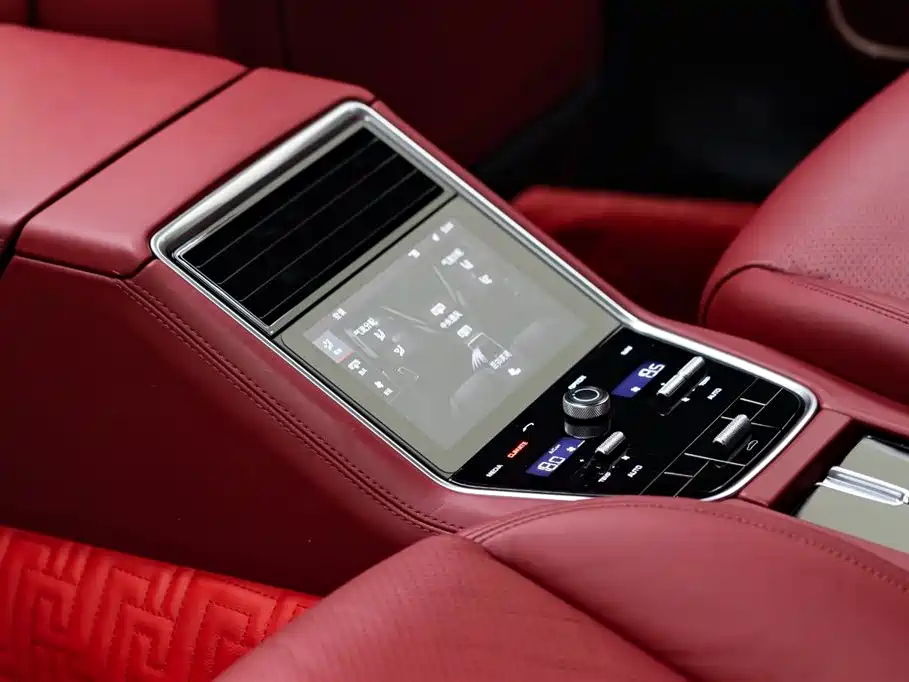 Porsche Panamera 2019 — фото 11
