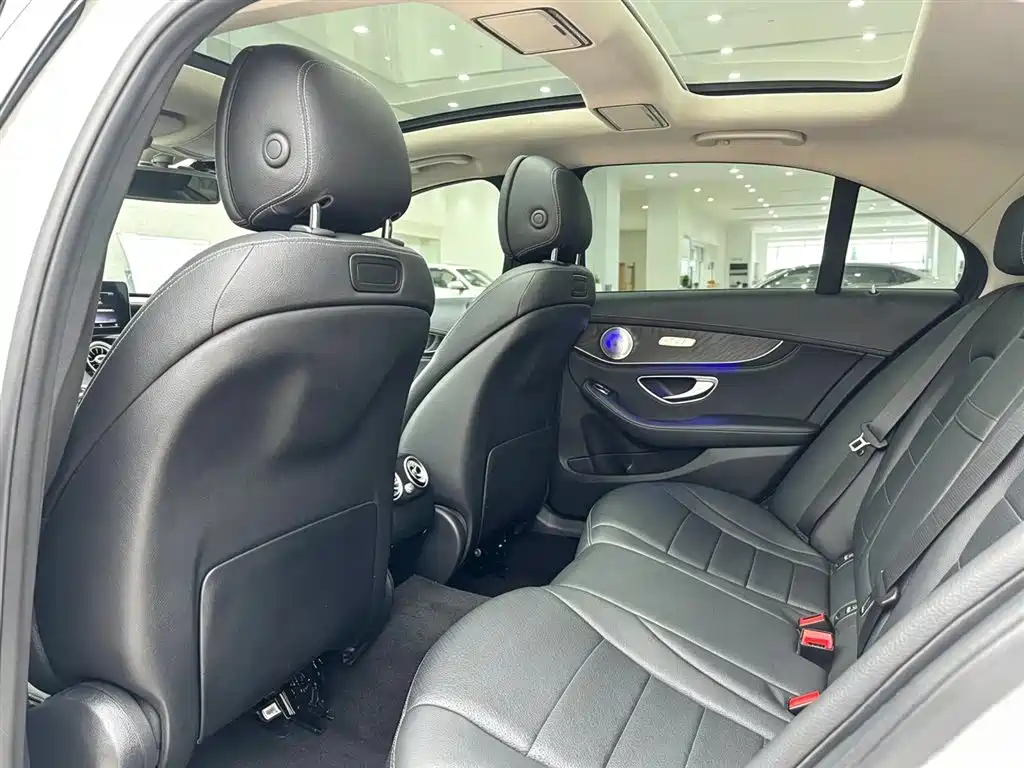 Mercedes-Benz C-Class 2018