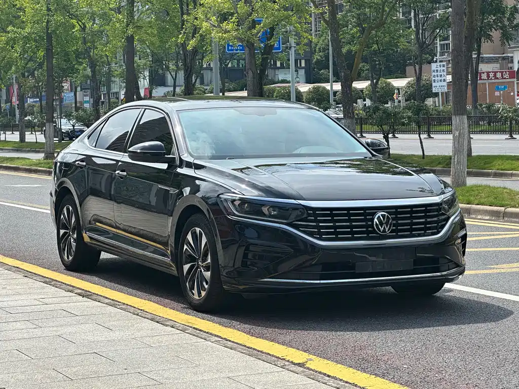Volkswagen Passat 2022