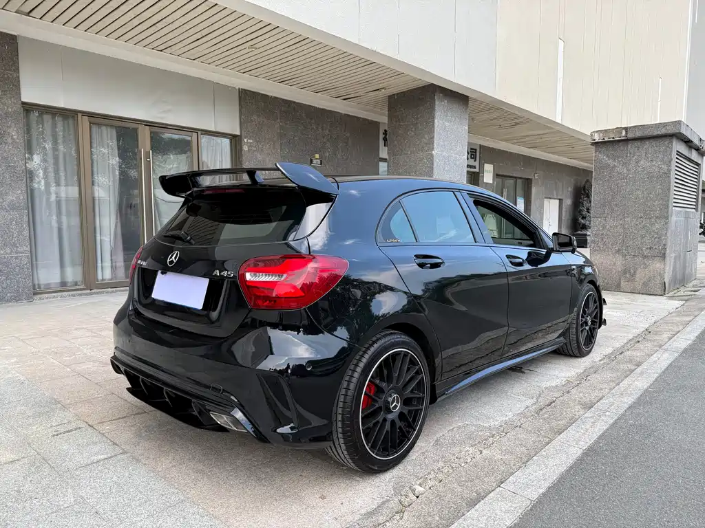 Mercedes-Benz A-Class 2018 — фото 8