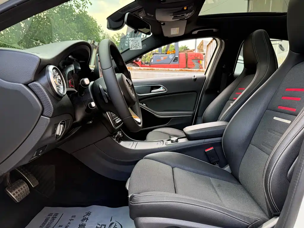 Mercedes-Benz A-Class 2018 — фото 9