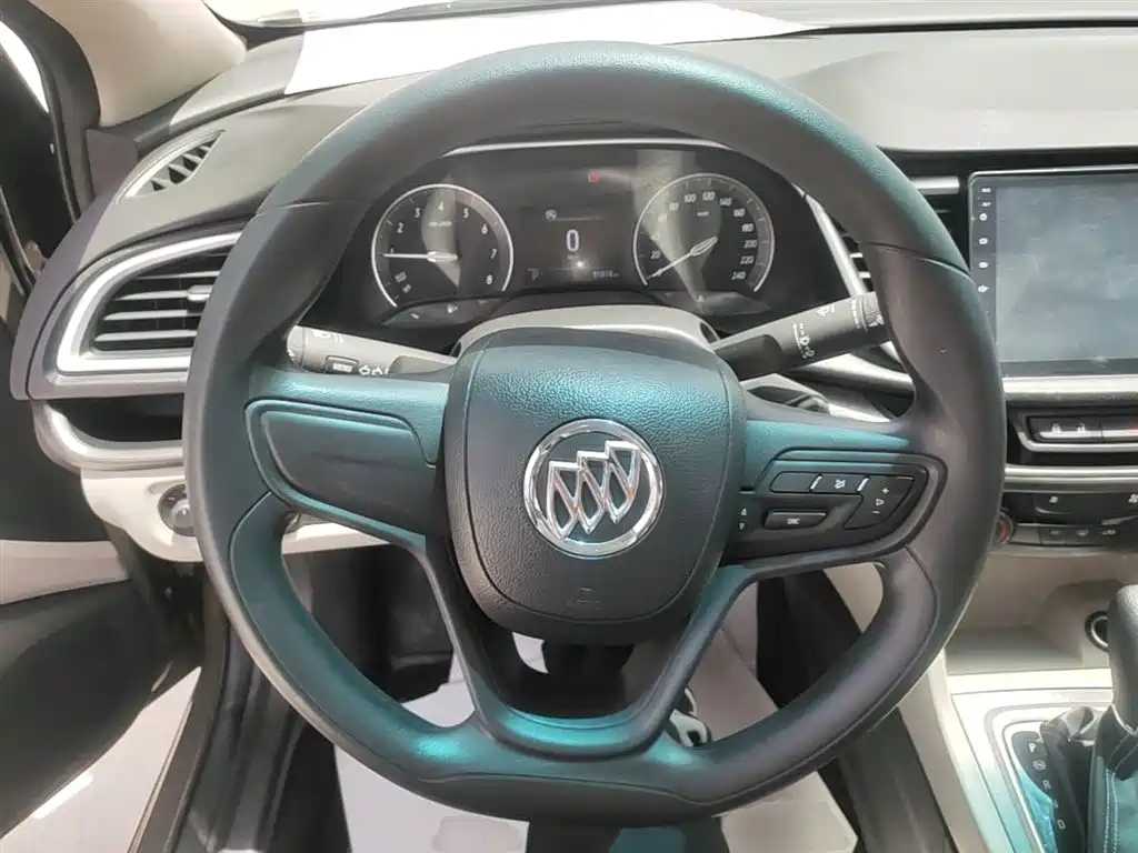 Buick Excelle 2017 — фото 11
