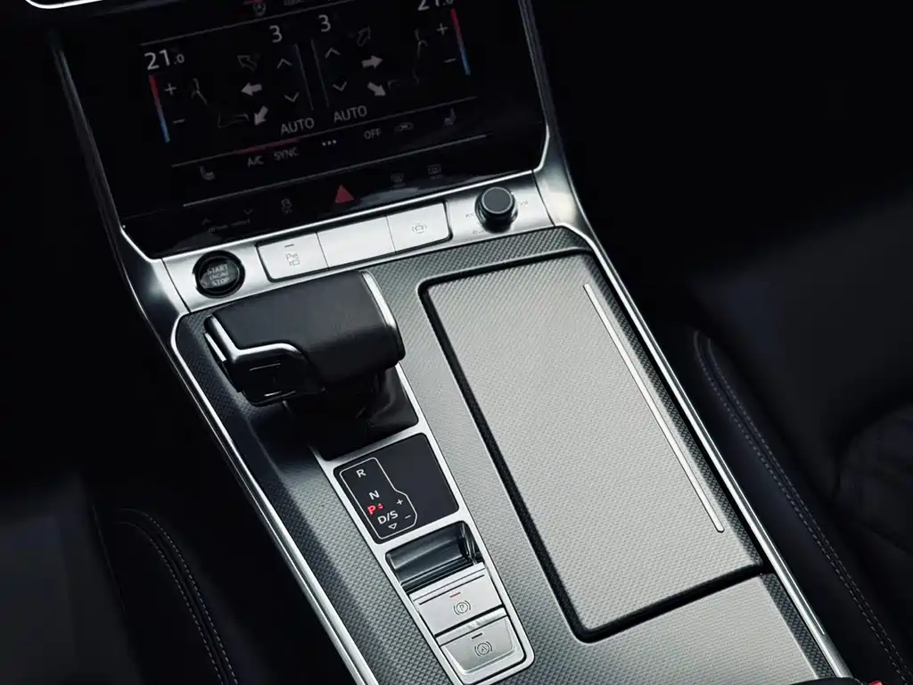 Audi A6L 2025 — фото 10