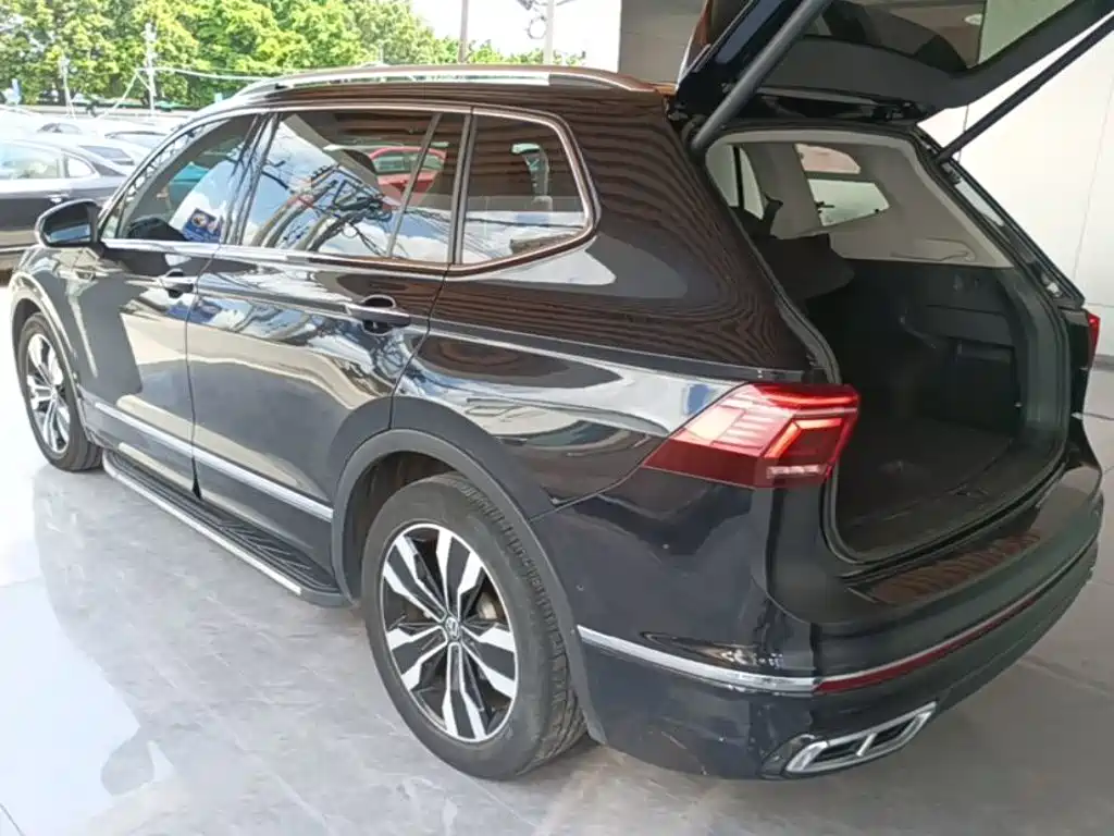 Volkswagen Tiguan L 2022 — фото 5