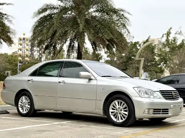 Toyota Crown 2008