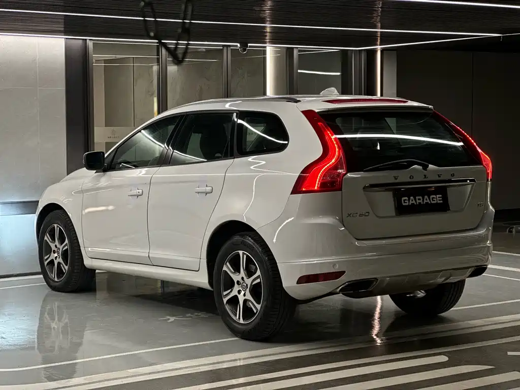 Volvo XC60 2014 — фото 4