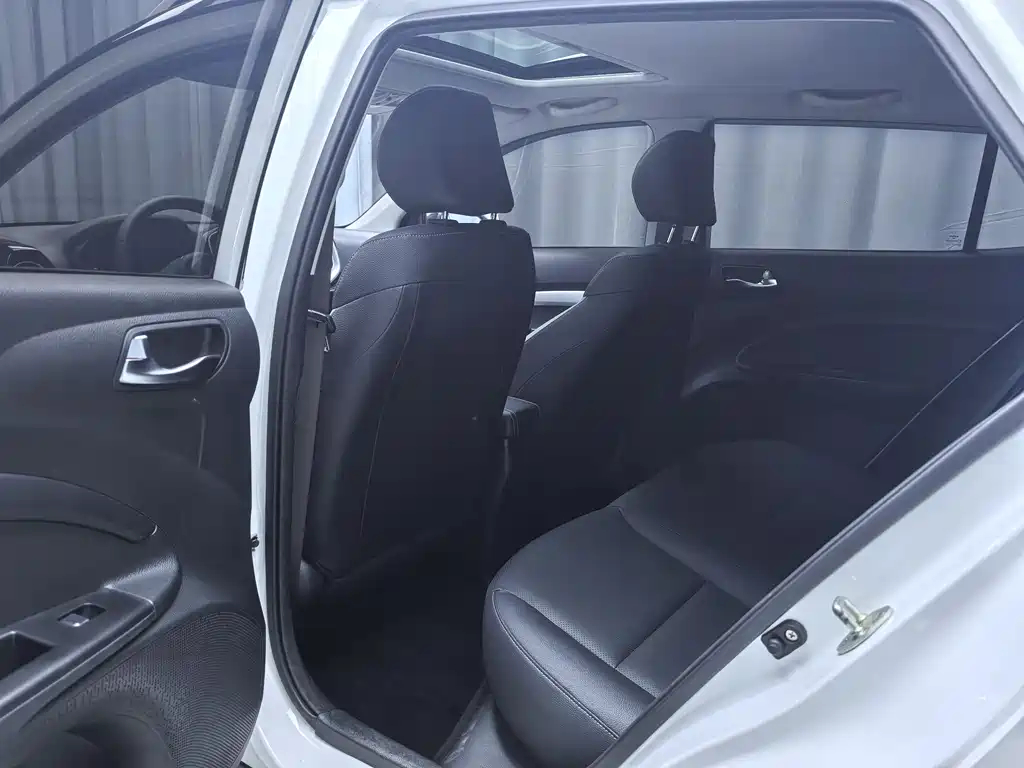 Kia KX1 2022 — фото 6