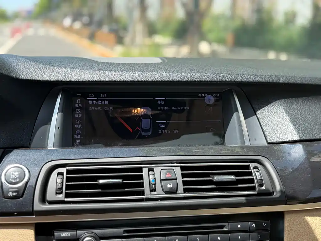 BMW 5 Series 2013 — фото 13