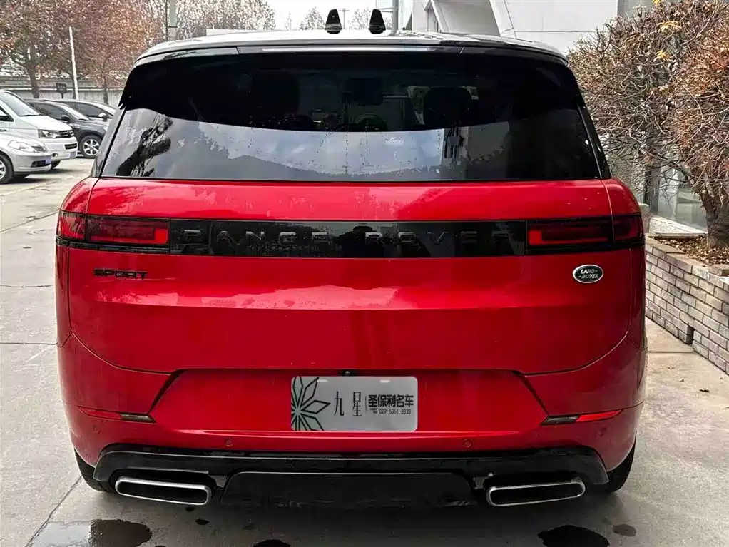 Land Rover Sport PHEV 2024 — фото 3