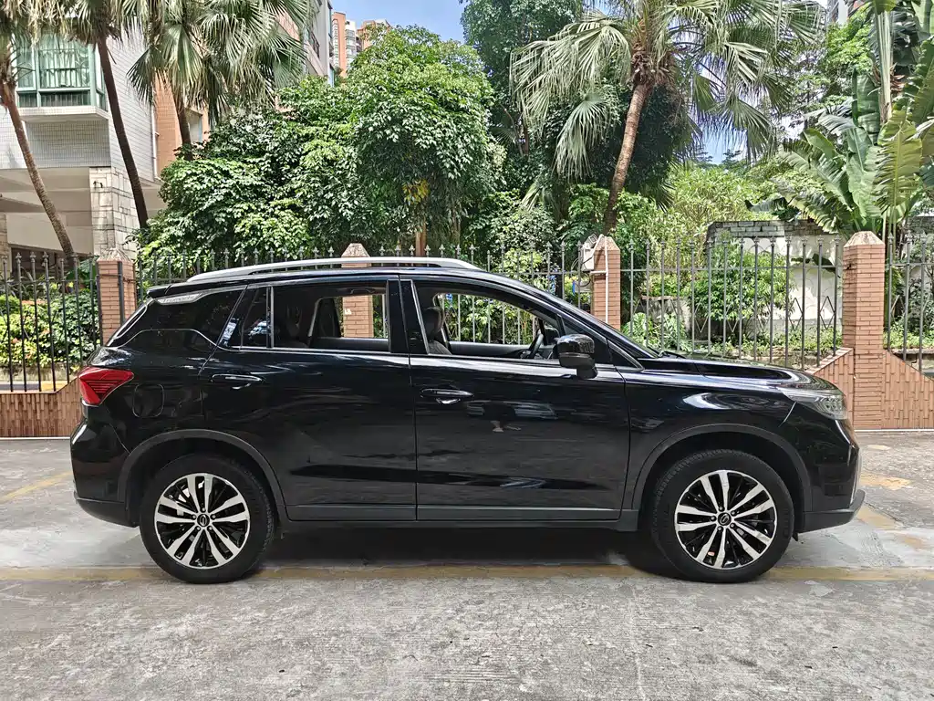 GAC Motor GS4 Hybrid 2019 — фото 8
