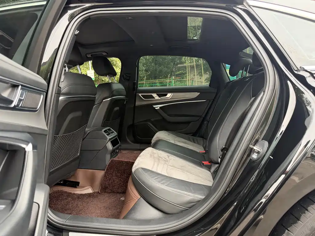 Audi A6L 2023
