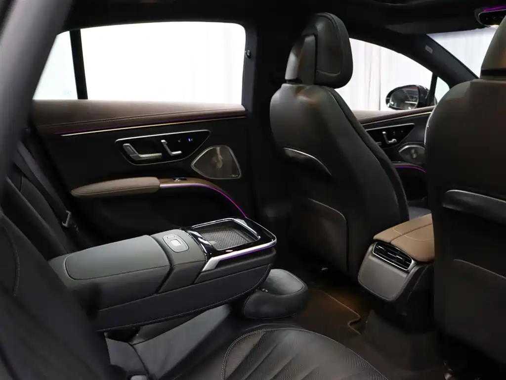 Mercedes-Benz EQS 2023 — фото 25