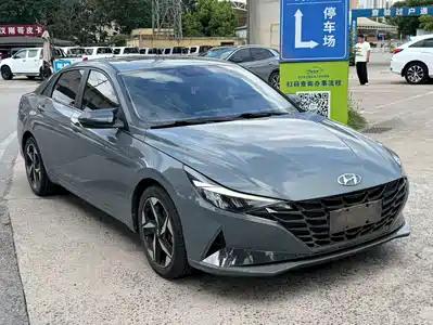 Hyundai Elantra 2023