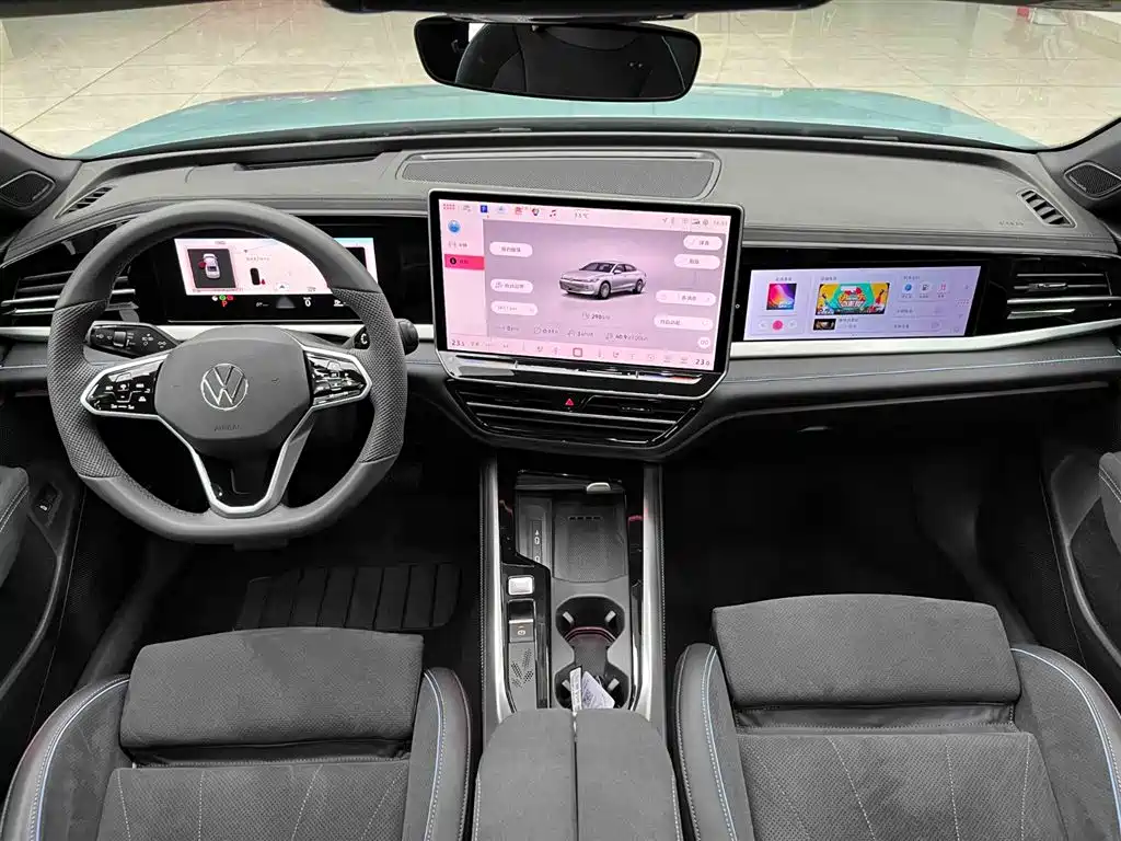 Volkswagen Passat 2024 — фото 2